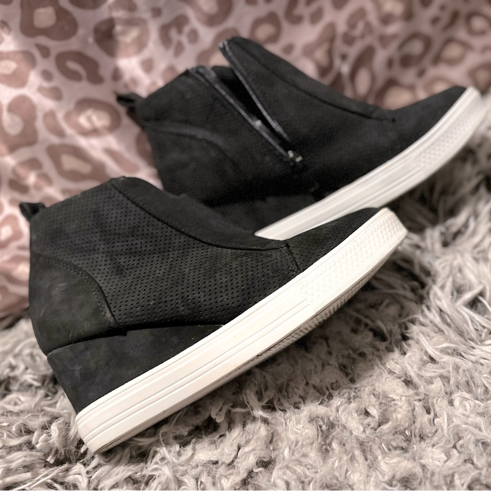 Coconut Wedge Booties size 8 NEVER WORN